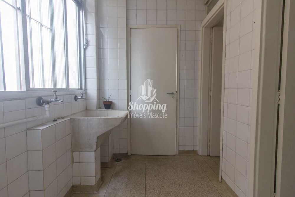 Apartamento à venda com 3 quartos, 117m² - Foto 9