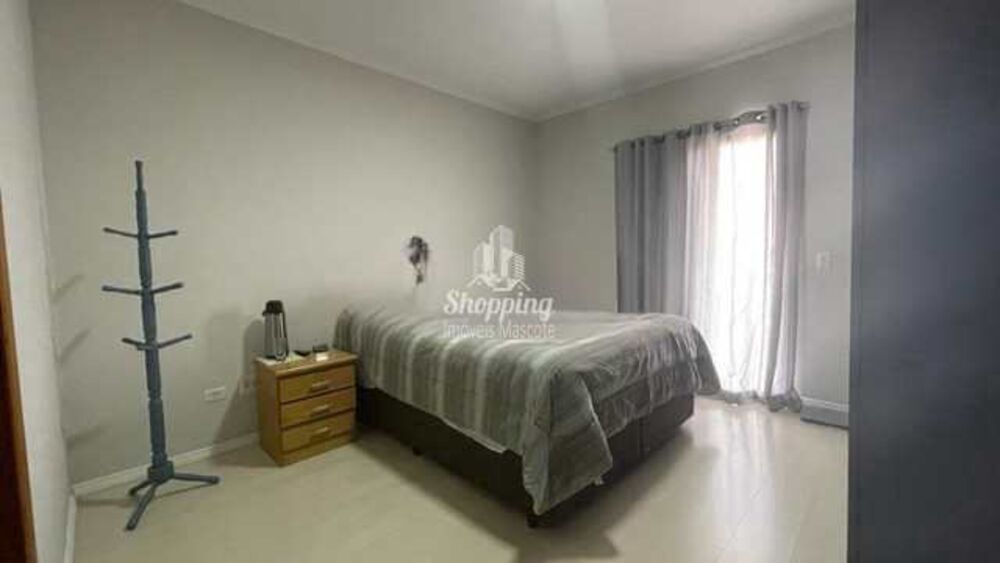 Sobrado à venda com 3 quartos, 240m² - Foto 8