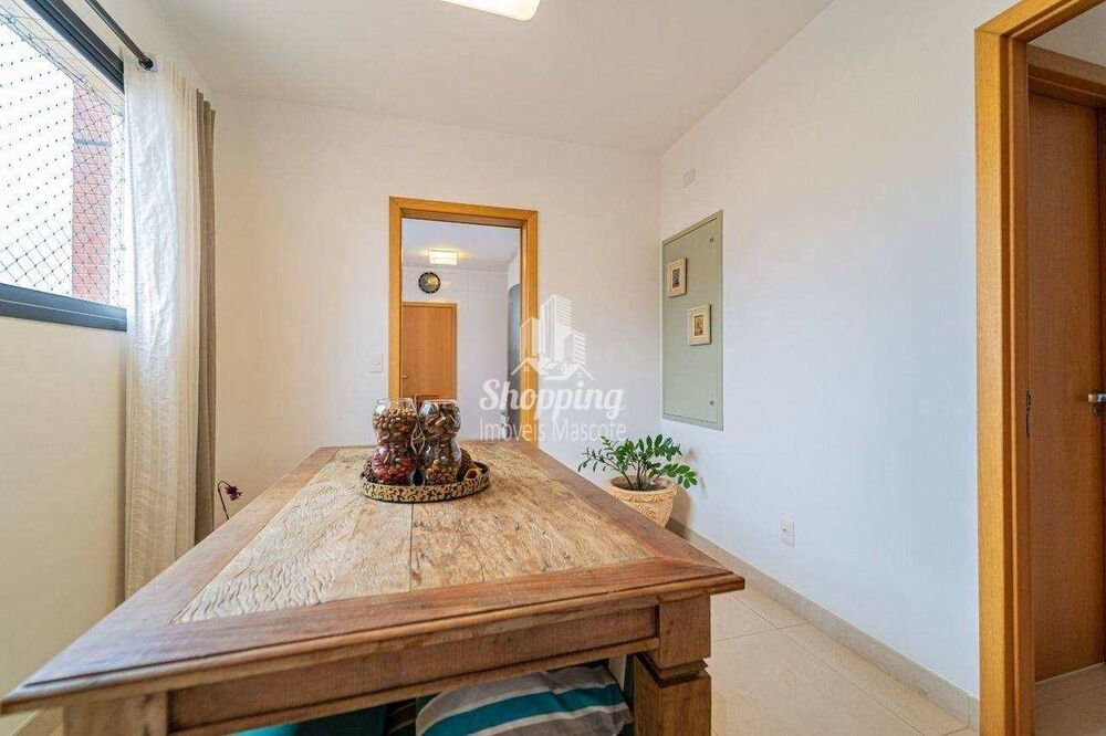Apartamento à venda com 4 quartos, 208m² - Foto 5