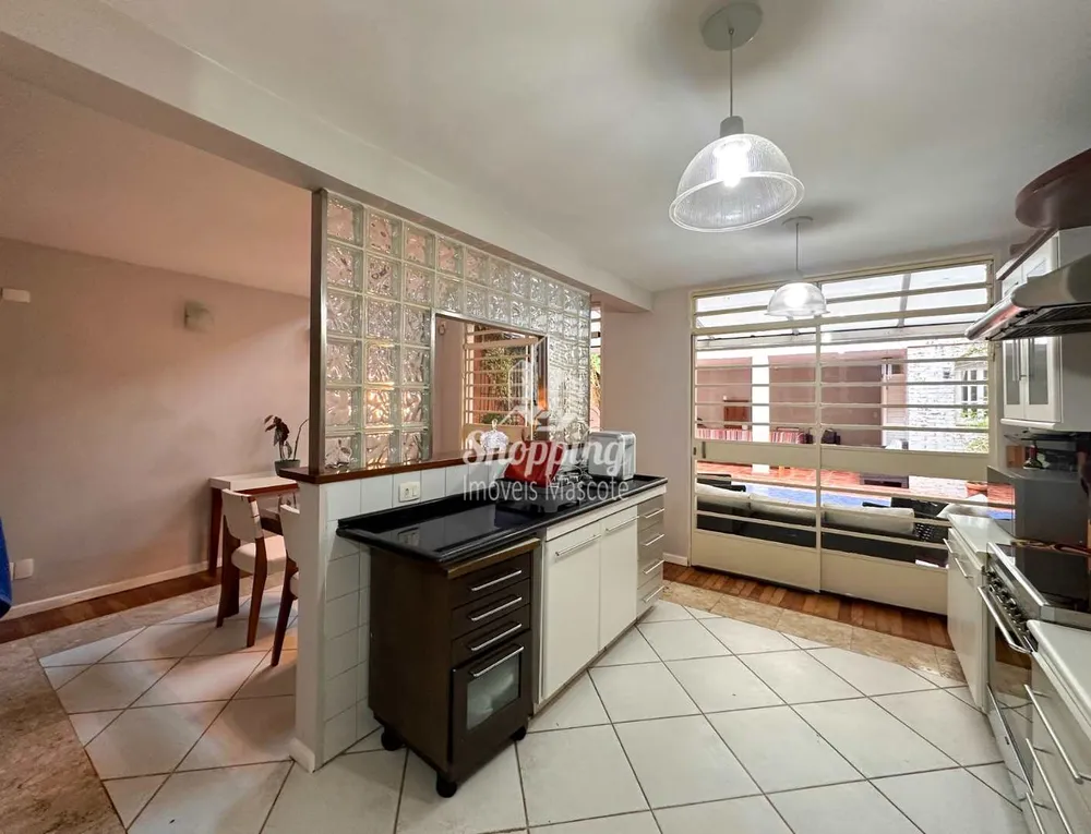 Casa, 3 quartos, 220 m² - Foto 2