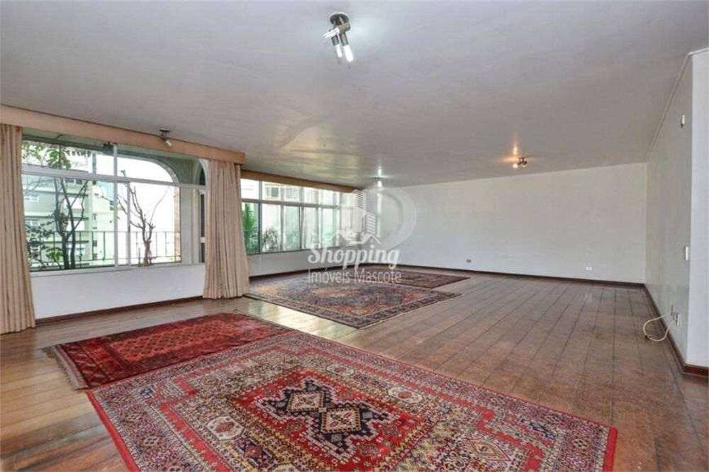 Apartamento à venda com 3 quartos, 230m² - Foto 3