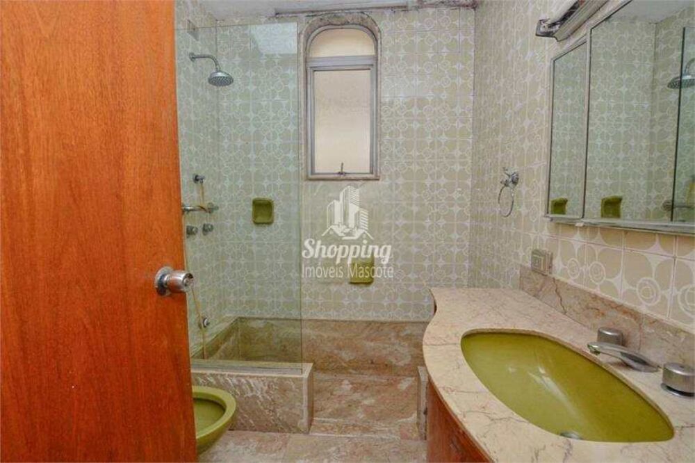 Apartamento à venda com 3 quartos, 230m² - Foto 10