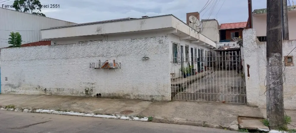 Casa, 6 quartos, 170 m² - Foto 1