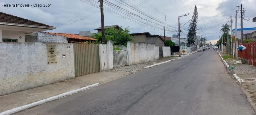 Casa, 6 quartos, 170 m² - Foto 2