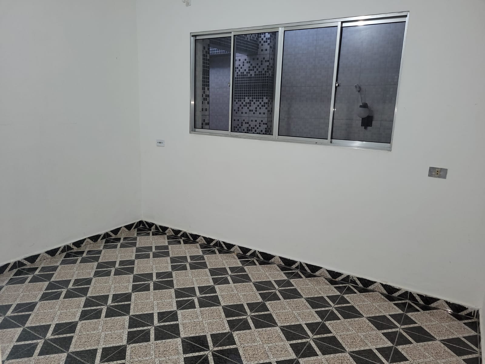 Kitnet e Studio para alugar com 2 quartos, 57m² - Foto 1