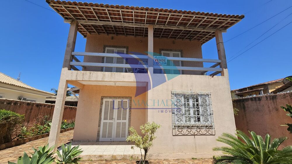 Casa à venda e aluguel com 4 quartos, 147m² - Foto 1