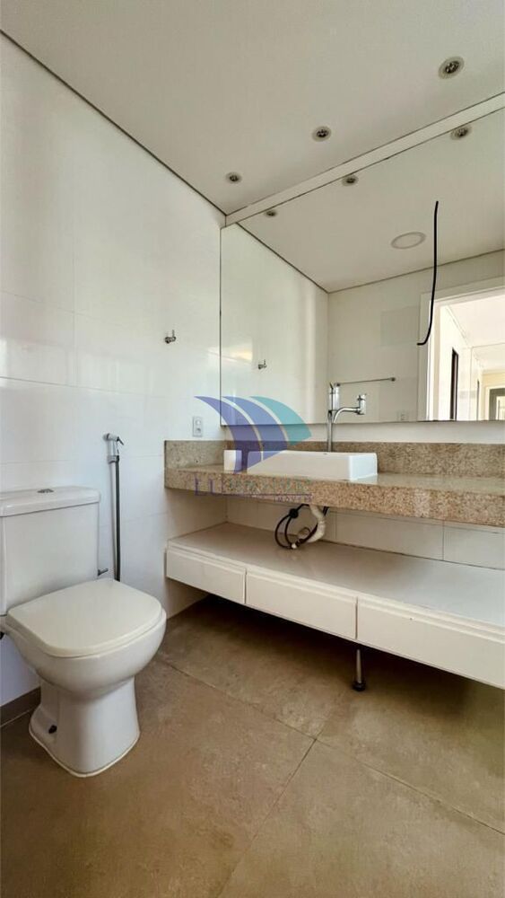Casa à venda e aluguel com 4 quartos, 206m² - Foto 4