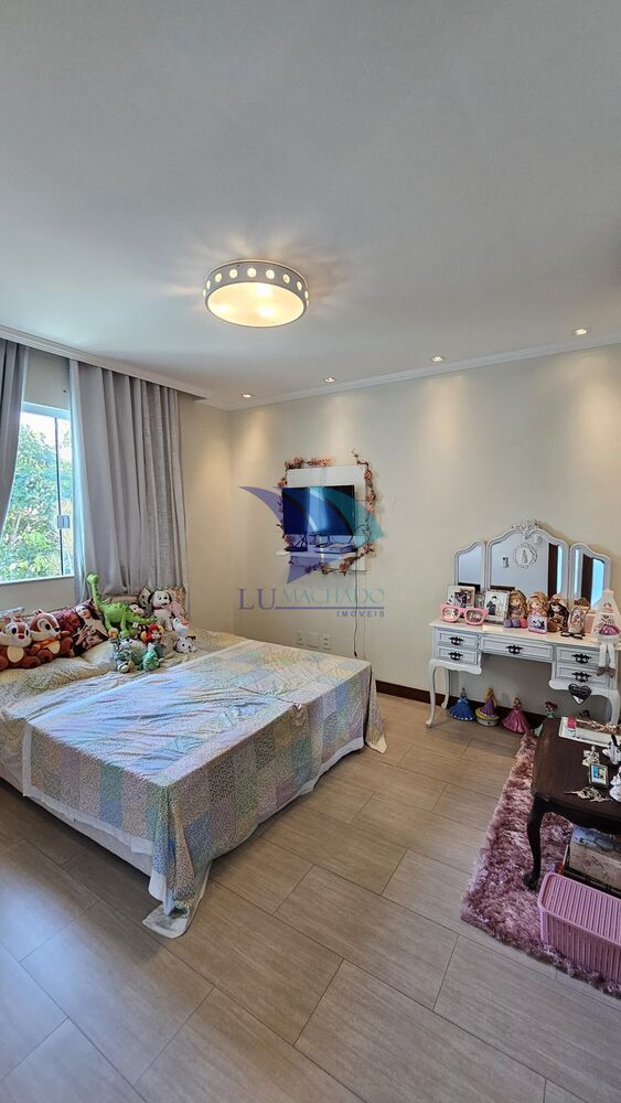Casa à venda e aluguel com 3 quartos, 372m² - Foto 3