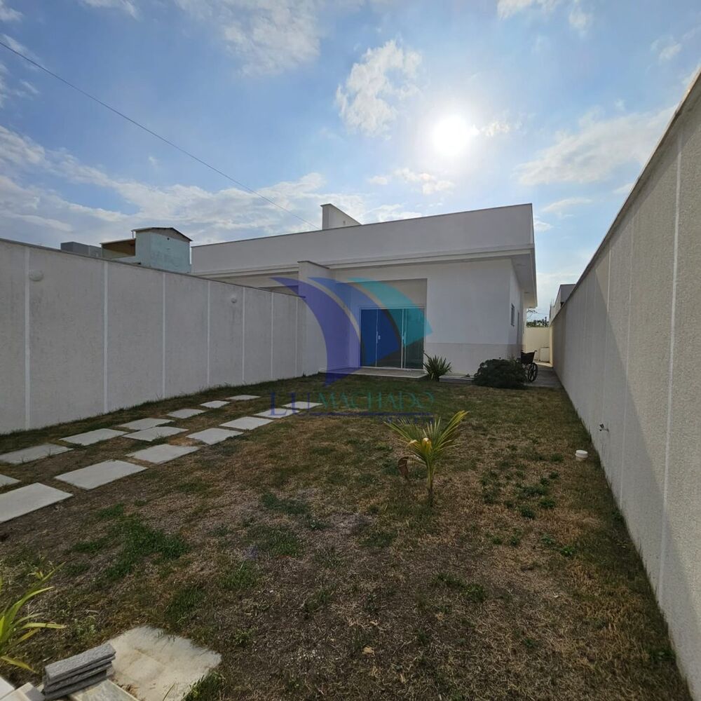 Casa à venda e aluguel com 3 quartos, 81m² - Foto 2