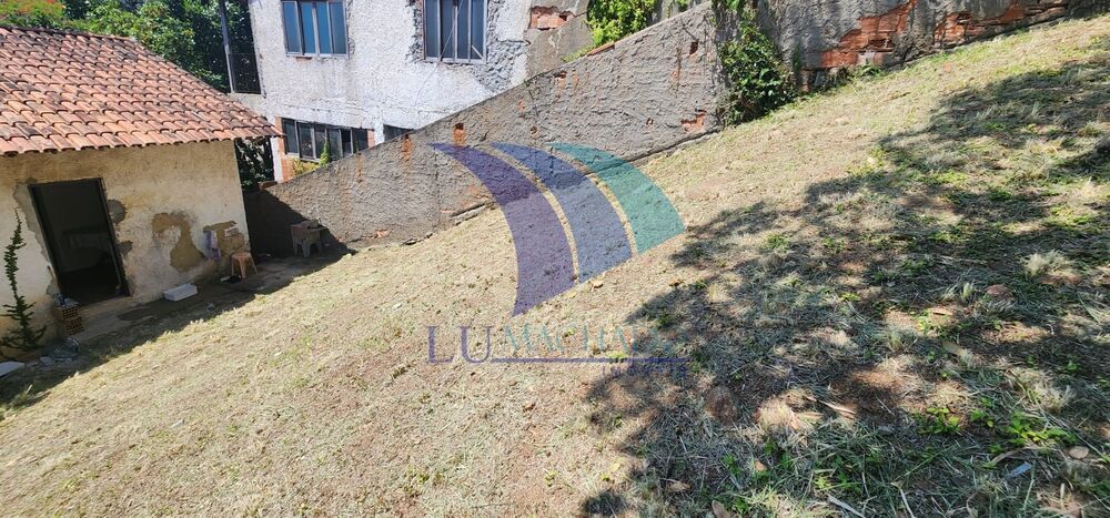 Casa à venda e aluguel com 2 quartos, 55m² - Foto 1