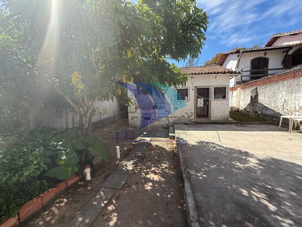 Casa à venda e aluguel com 2 quartos, 60m² - Foto 15
