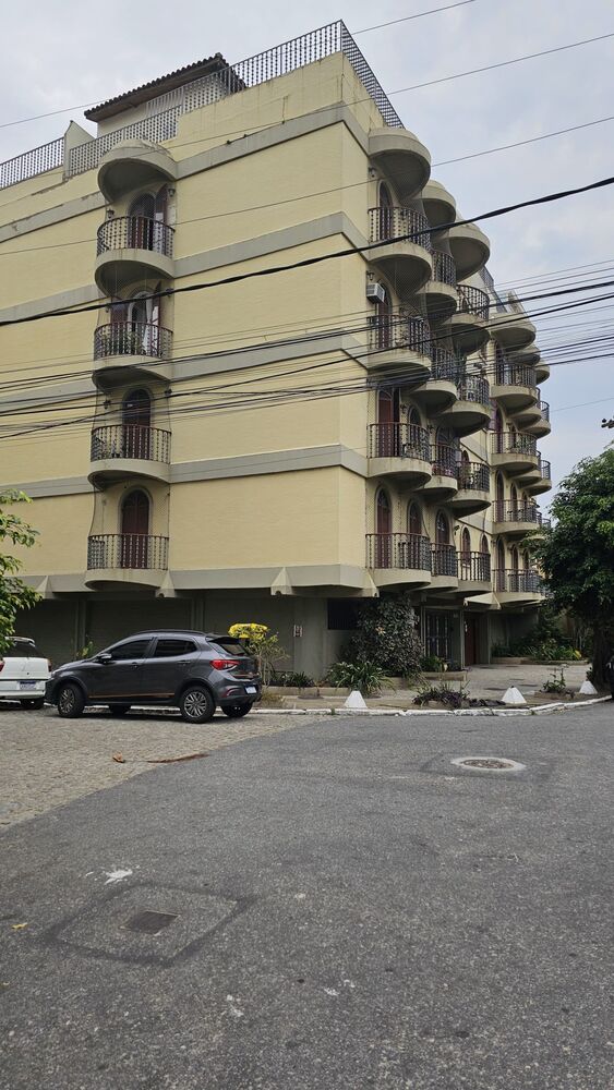Apartamento à venda e aluguel com 3 quartos, 98m² - Foto 2