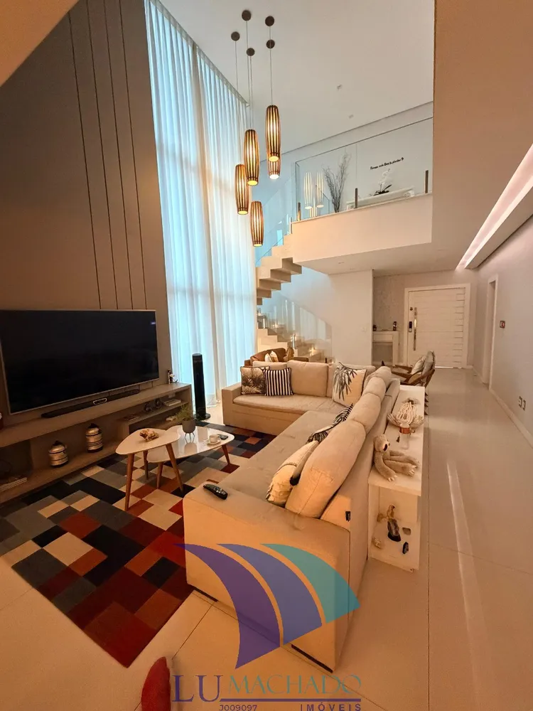 Casa, 4 quartos, 300 m² - Foto 1