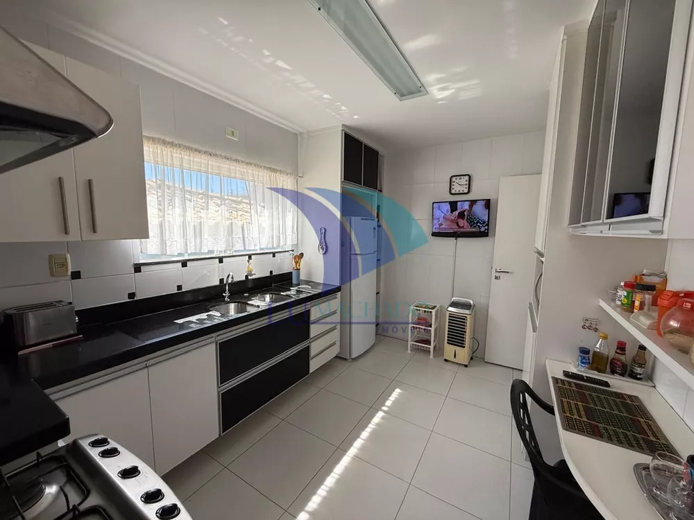 Casa, 3 quartos, 236 m² - Foto 19