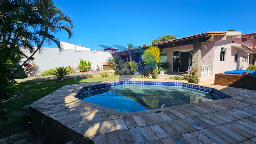 Casa, 5 quartos, 225 m² - Foto 1
