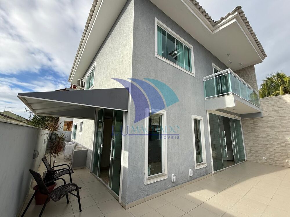 Casa à venda e aluguel com 3 quartos, 140m² - Foto 3
