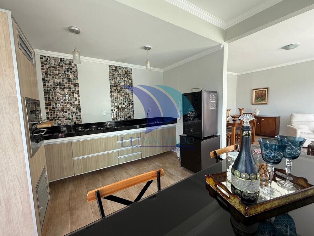 Casa à venda e aluguel com 3 quartos, 140m² - Foto 6