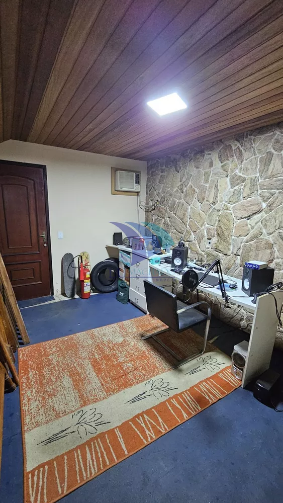 Casa, 4 quartos, 240 m² - Foto 2