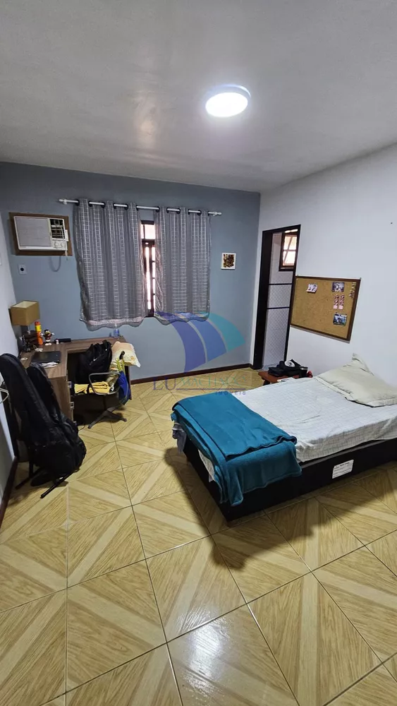 Casa, 4 quartos, 240 m² - Foto 47