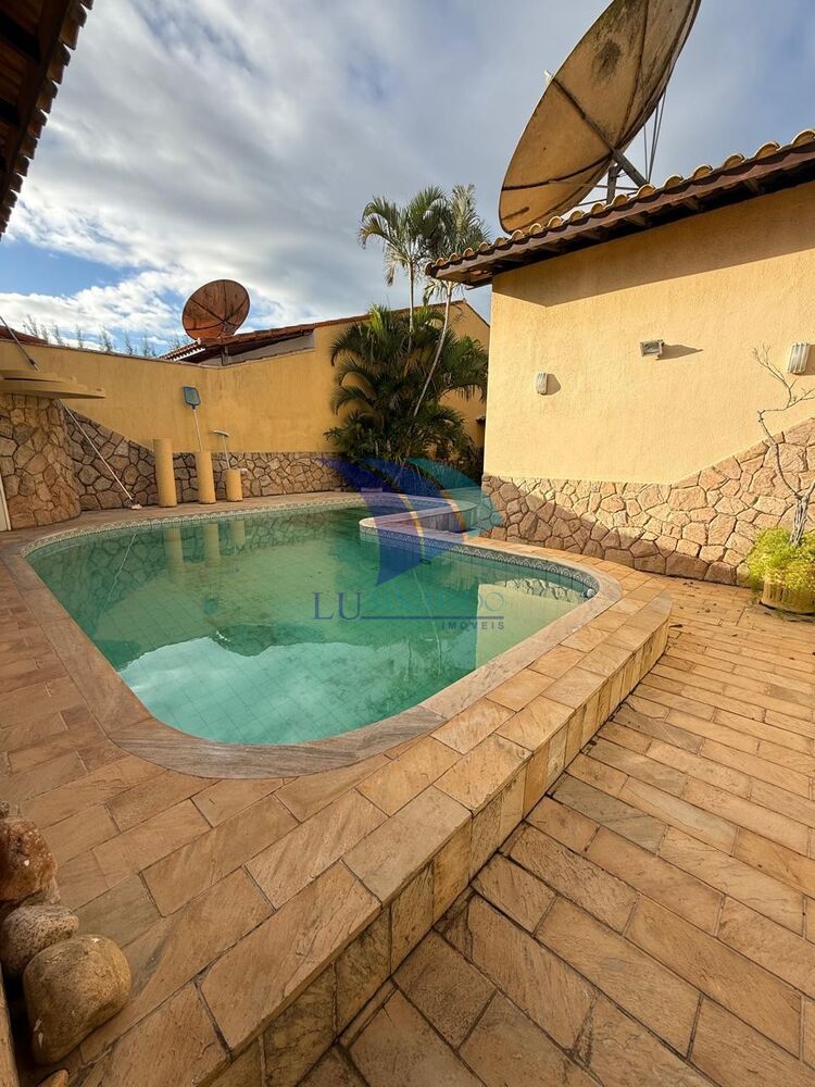 Casa à venda e aluguel com 4 quartos, 200m² - Foto 33