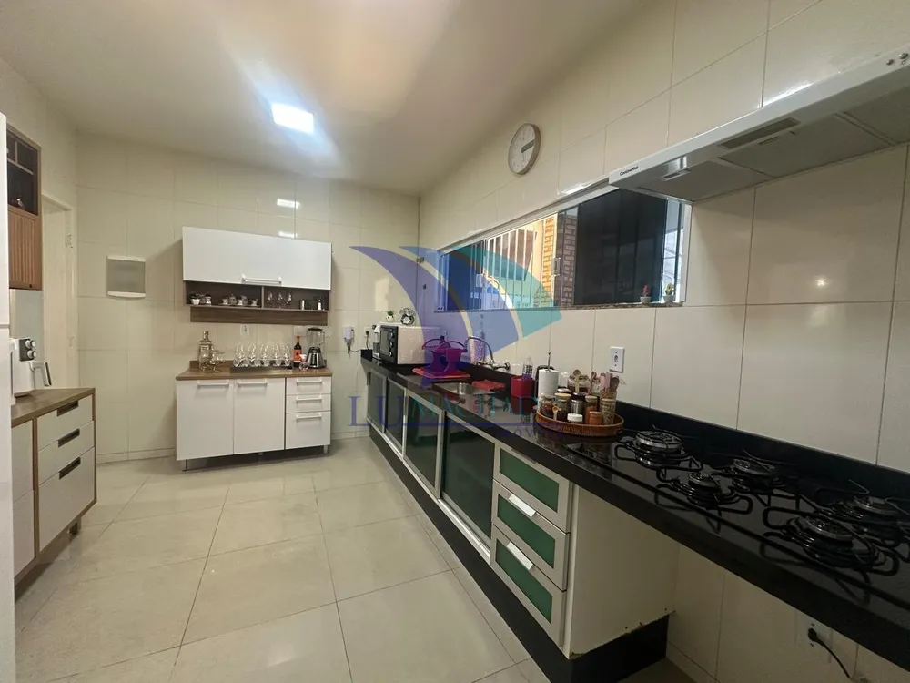 Casa, 4 quartos, 225 m² - Foto 14