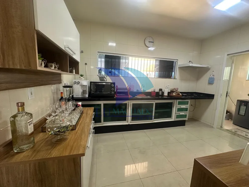 Casa, 4 quartos, 225 m² - Foto 8