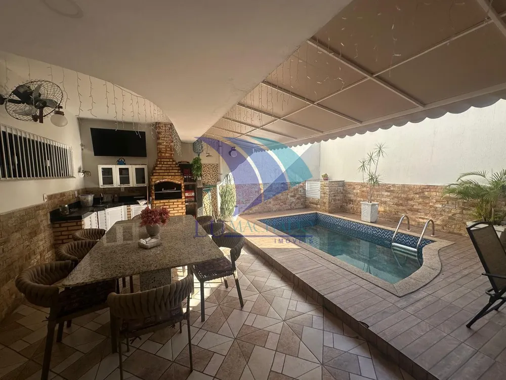 Casa, 4 quartos, 225 m² - Foto 12