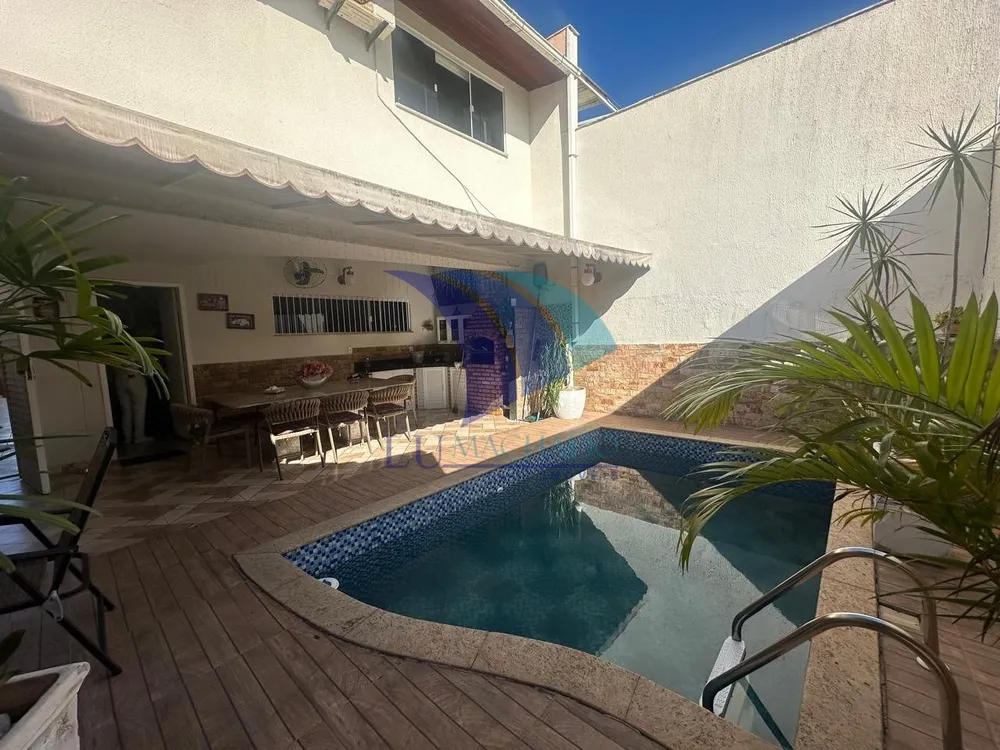 Casa, 4 quartos, 225 m² - Foto 13