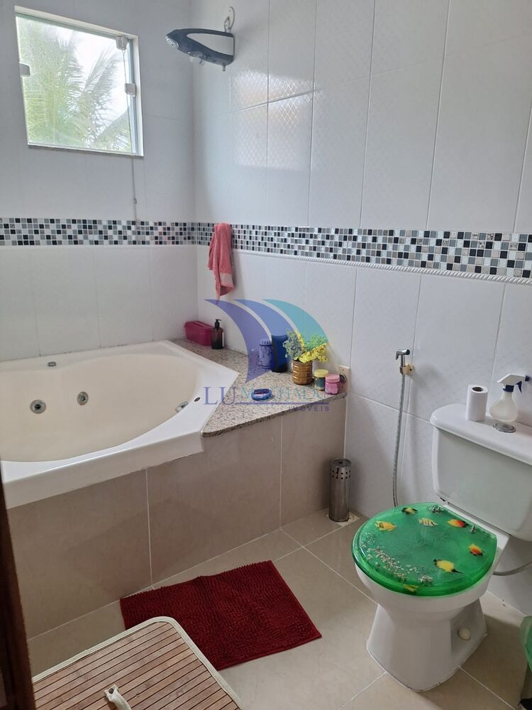 Casa à venda e aluguel com 5 quartos, 179m² - Foto 1