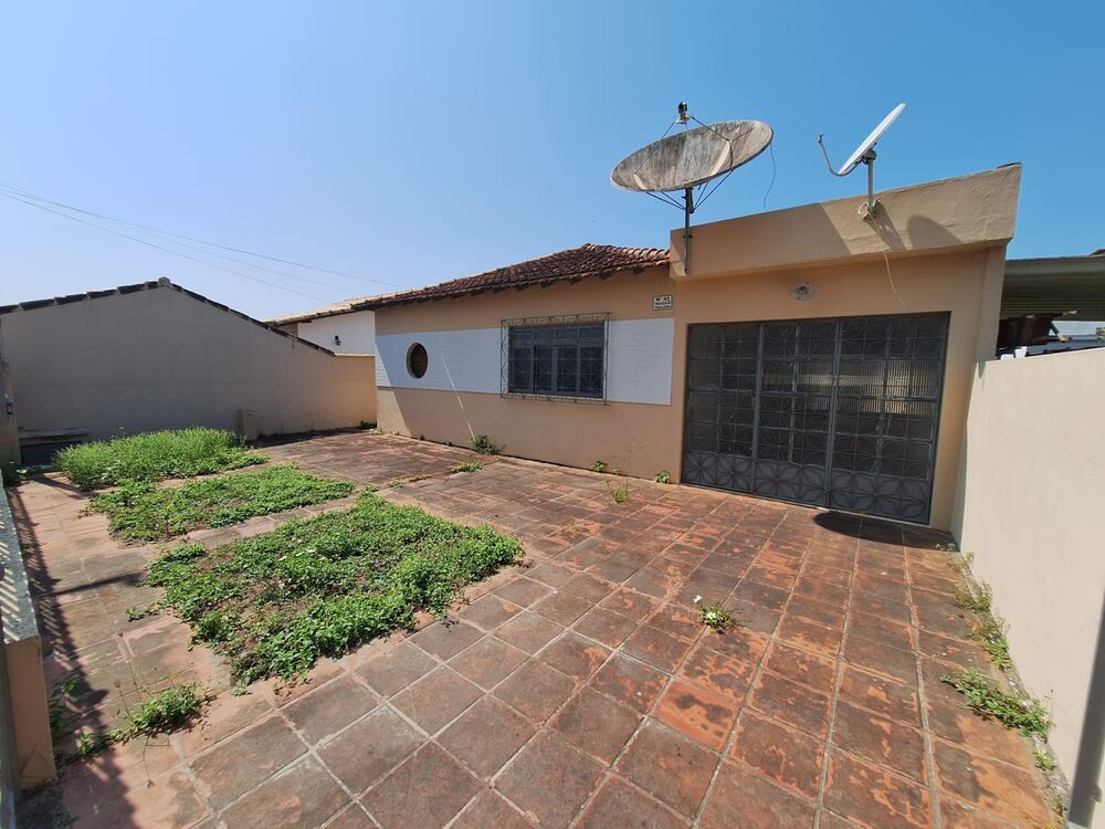 Casa à venda e aluguel com 2 quartos, 103m² - Foto 1