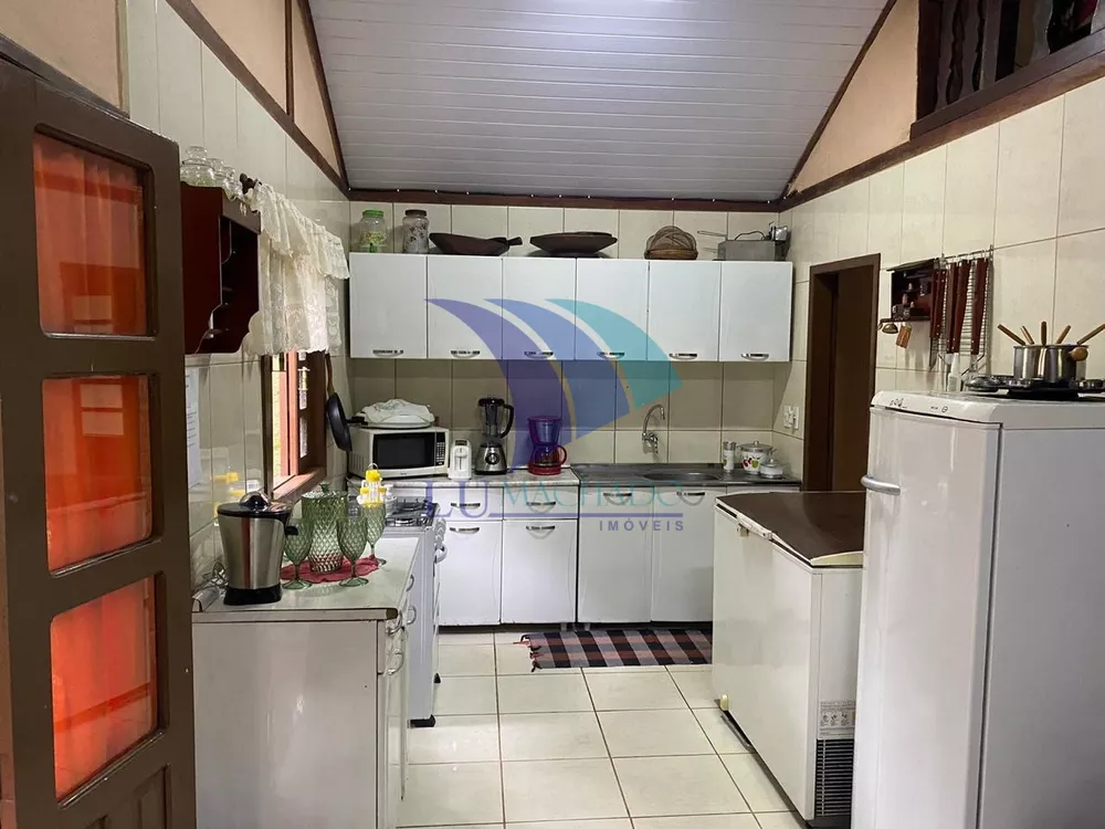 Casa, 4 quartos, 240 m² - Foto 30
