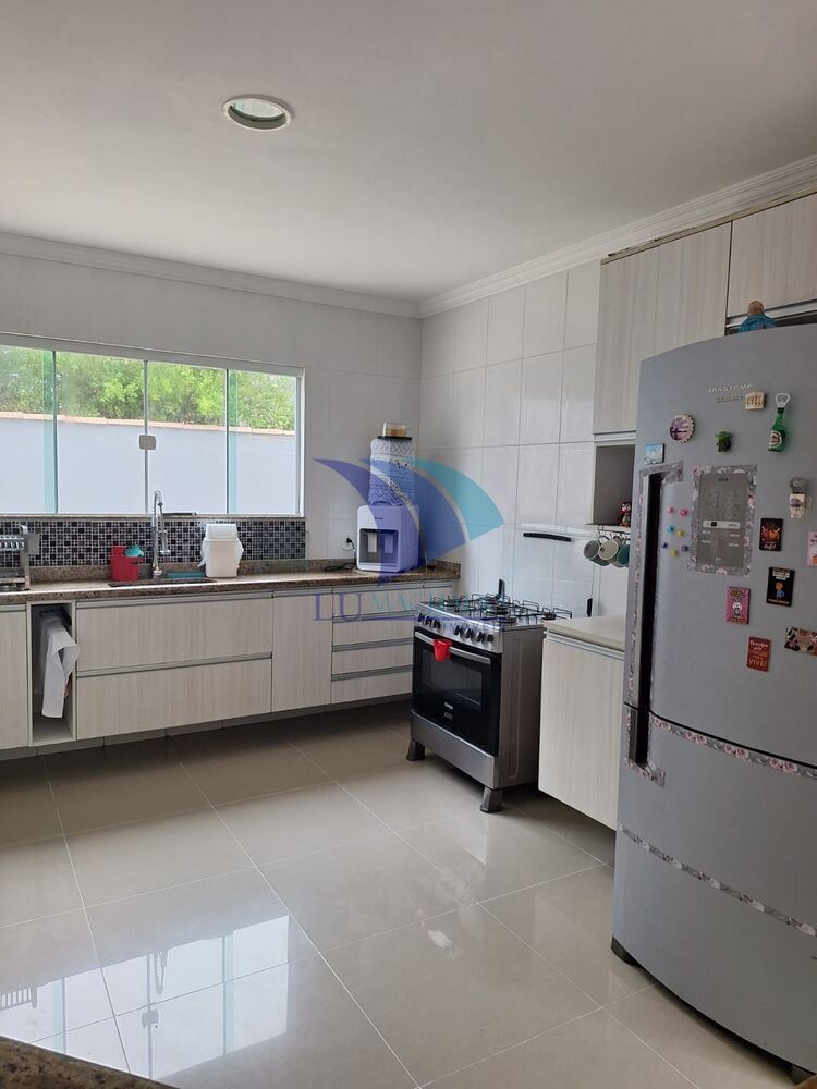 Casa à venda e aluguel com 5 quartos, 177m² - Foto 13