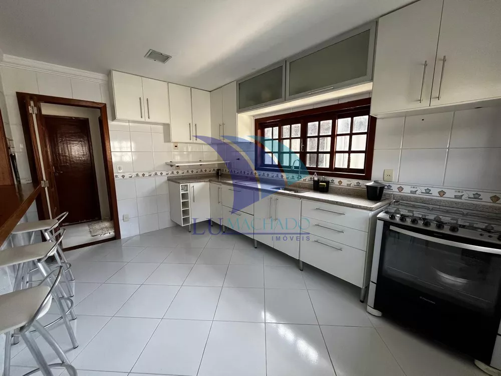 Casa, 4 quartos, 235 m² - Foto 5