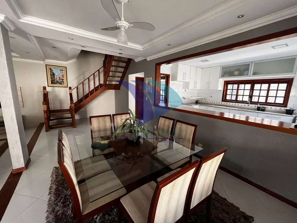 Casa, 4 quartos, 235 m² - Foto 11