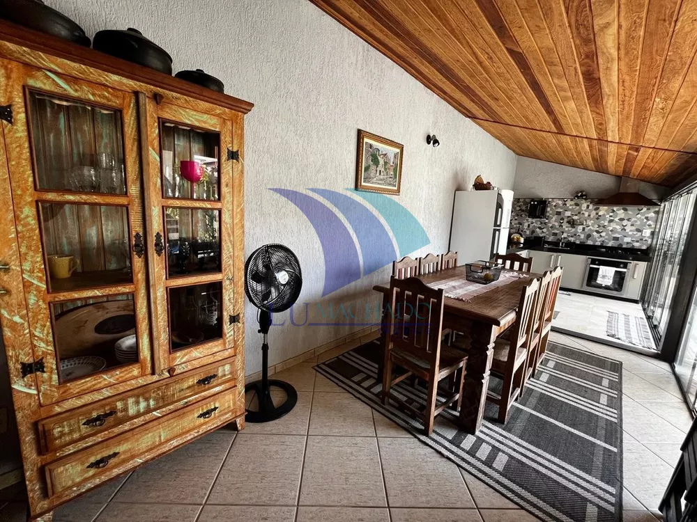Casa, 4 quartos, 235 m² - Foto 6