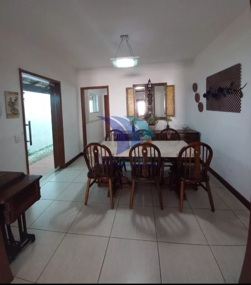 Casa, 6 quartos, 250 m² - Foto 3