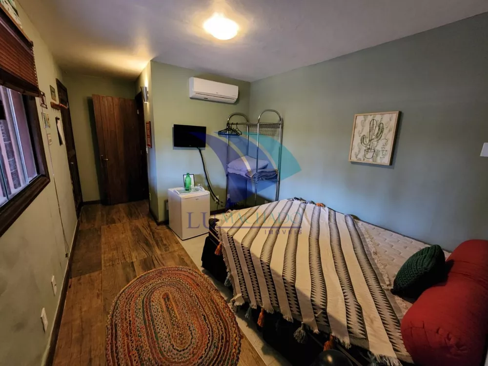 Casa, 3 quartos, 200 m² - Foto 1