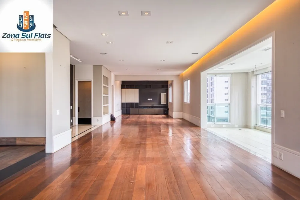 Apartamento, 3 quartos, 300 m² - Foto 1