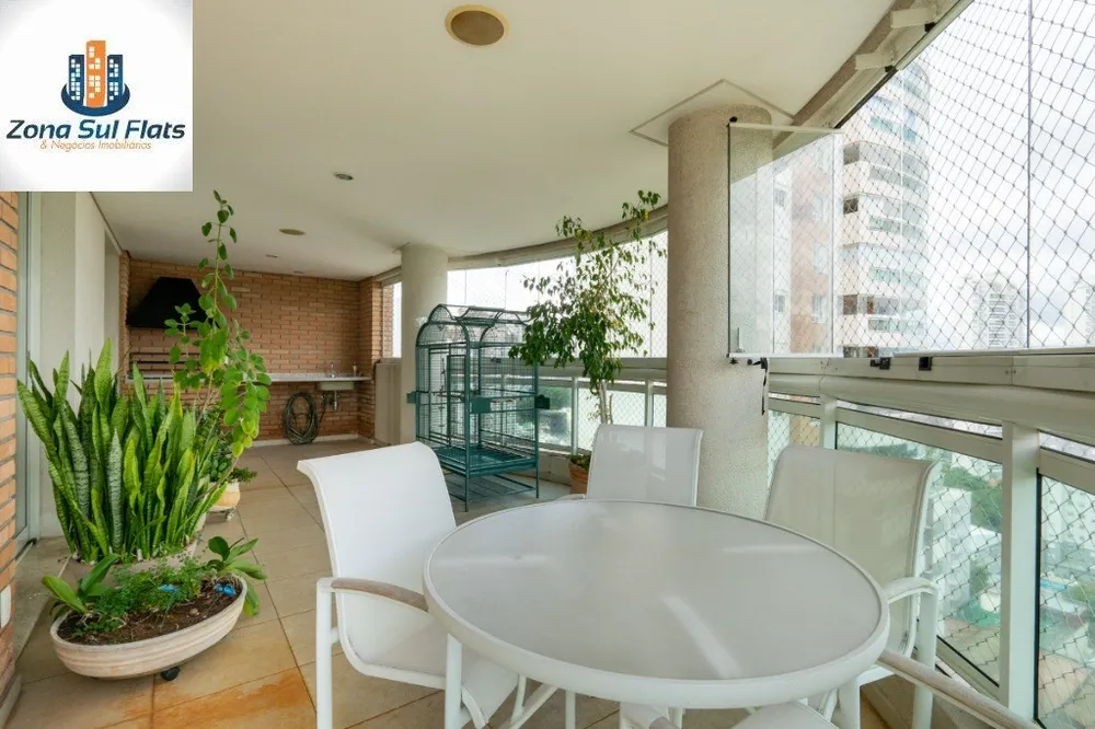 Apartamento, 3 quartos, 260 m² - Foto 2