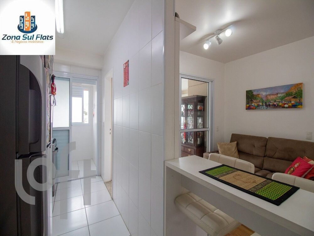 Apartamento à venda com 2 quartos, 66m² - Foto 17