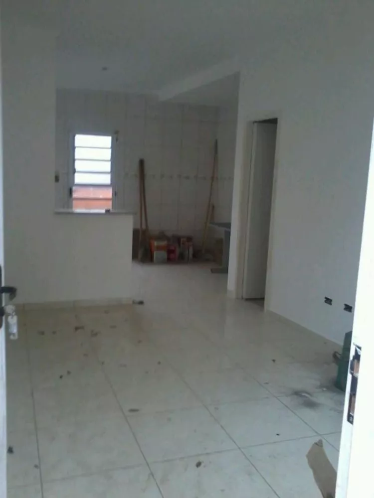 Casa à venda com 1 quarto, 98m² - Foto 4