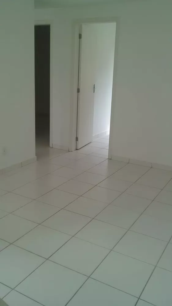 Apartamento à venda com 2 quartos, 42m² - Foto 3