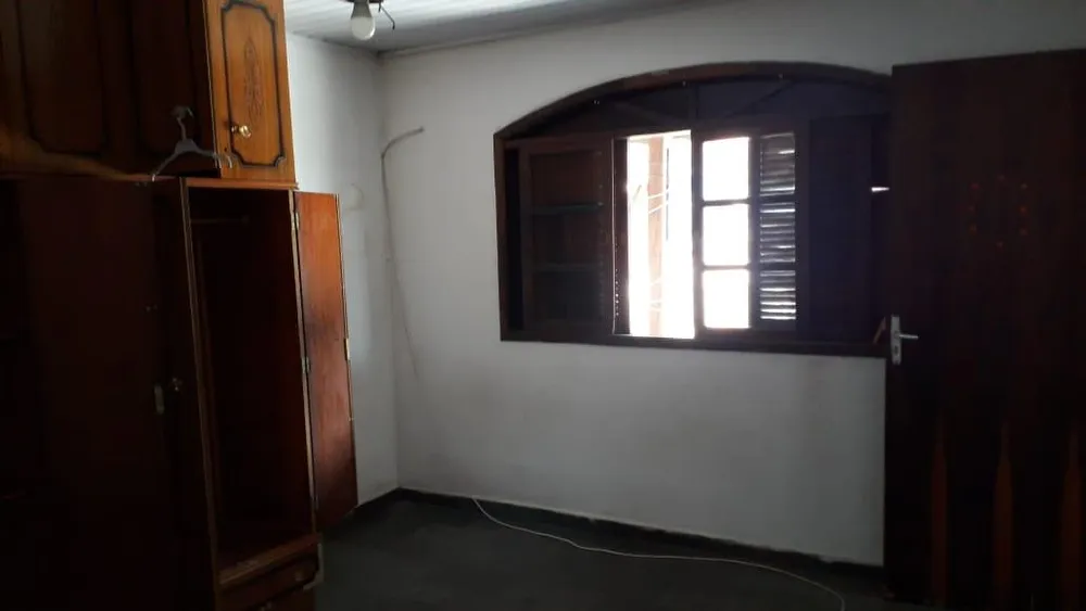 Casa, 4 quartos, 180 m² - Foto 2