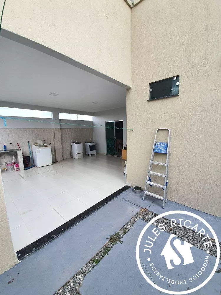 Casa à venda com 3 quartos, 250m² - Foto 4