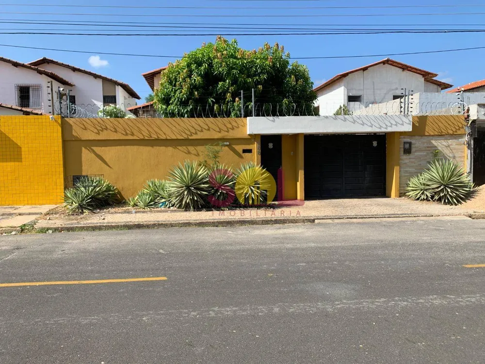 Casa, 4 quartos, 265 m² - Foto 1