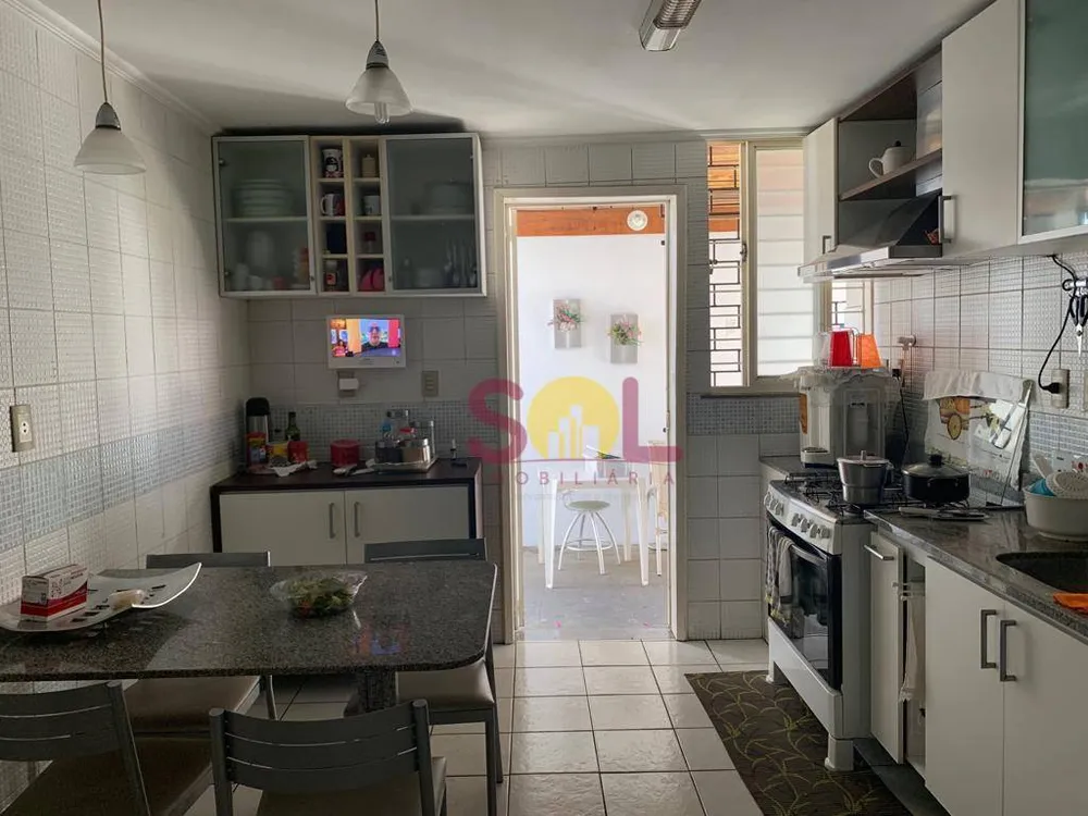 Casa, 4 quartos, 280 m² - Foto 2