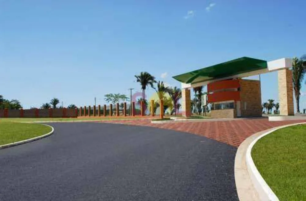 Loteamento e Condomínio, 450 m² - Foto 1