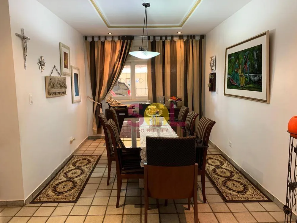 Casa, 4 quartos, 279 m² - Foto 2