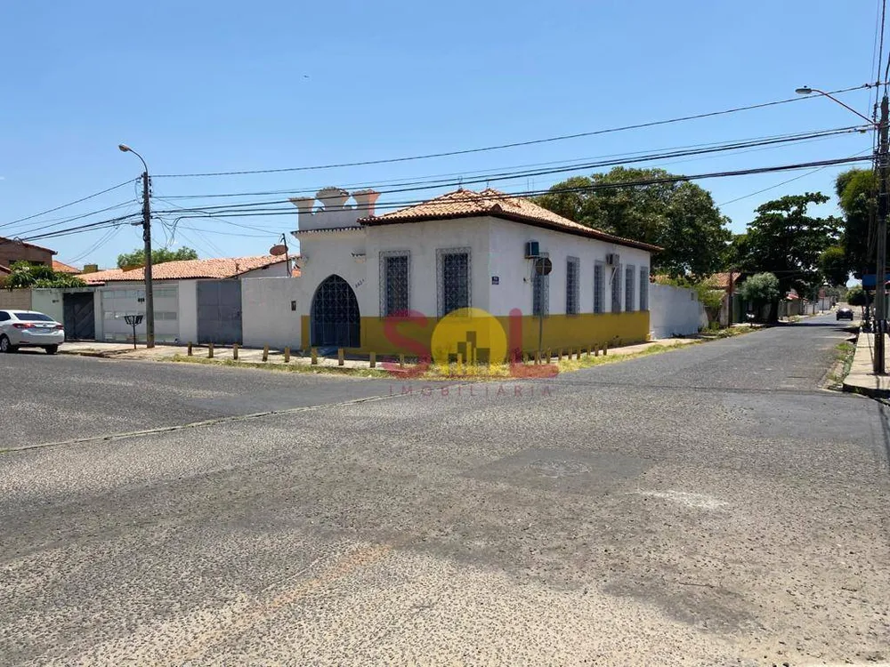 Casa, 4 quartos, 173 m² - Foto 1