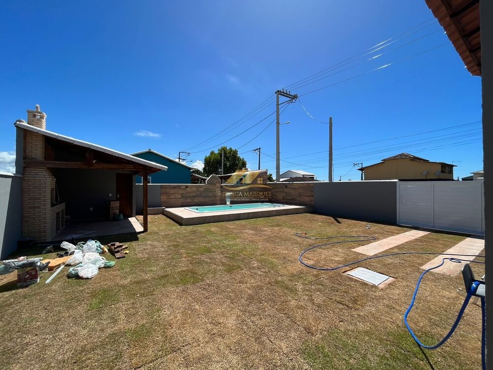 Casa à venda com 2 quartos, 180m² - Foto 2